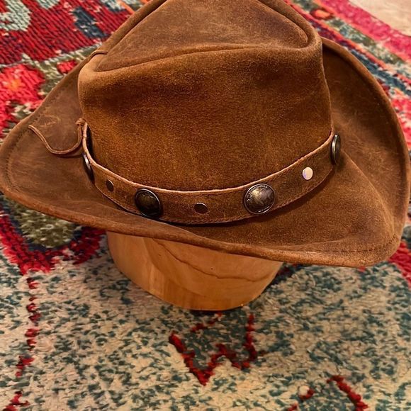 Minnetonka Buffalo Nickel Leather Hat - Picture 3 of 11